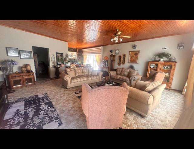 3 BEDROOM HOUSE FOR SALE IN MEYERVILLE